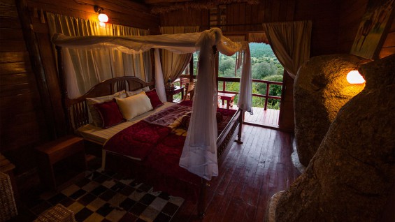 Mburo Safari Lodge - inside the cottage